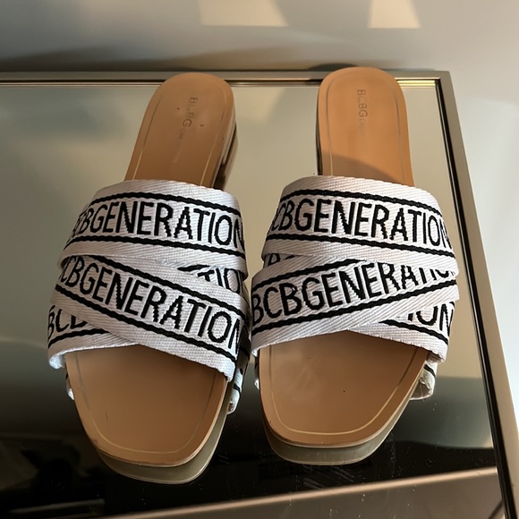 BCBG Generation sandals - Picture 2 of 2